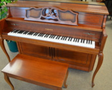 Yamaha M405 Console Piano